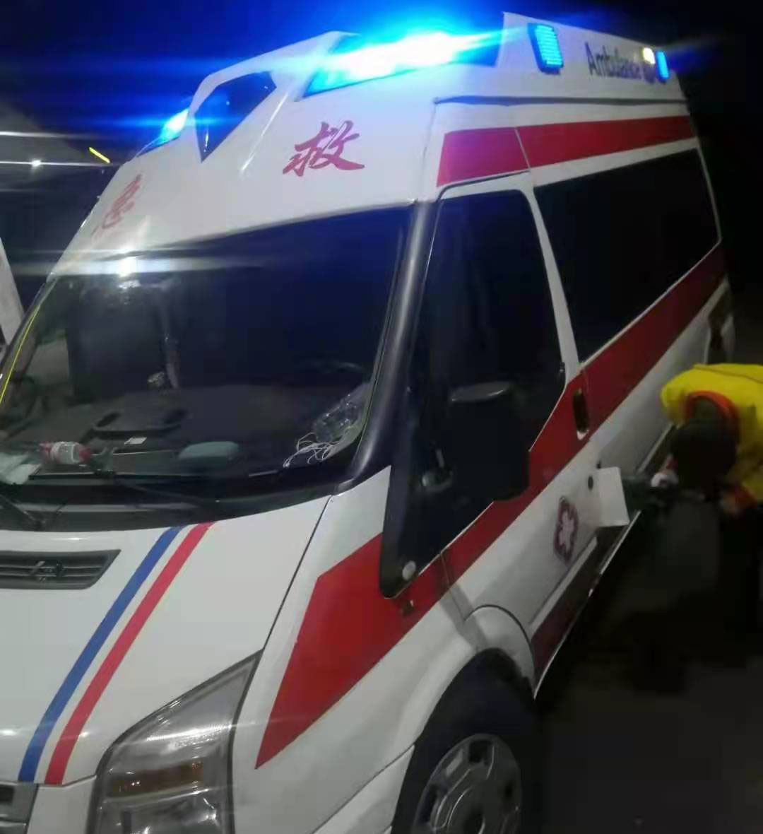顺德县专业救护车出租